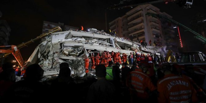 Devlet deprem bölgesinde seferber oldu