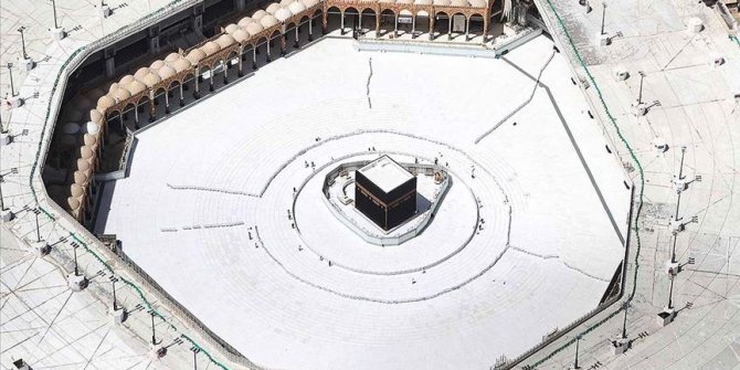 Yurt dışından umreye gelinmesine kısmen izin verilmeye başlandı