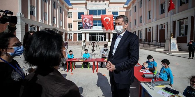 Bakan Ziya Selçuk: İzmir'deki depremde okullarımızdan çok süratle tahliye imkanını bulabildik