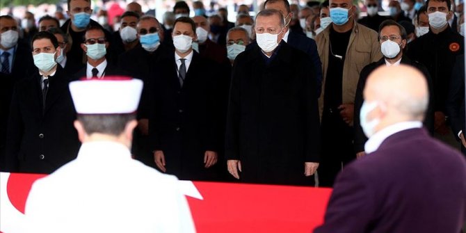 Eski başbakanlardan Mesut Yılmaz son yolculuğuna uğurlandı