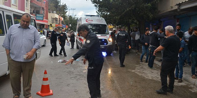 Motosiklette, husumetlilerinin silahlı saldırısında yaralandı