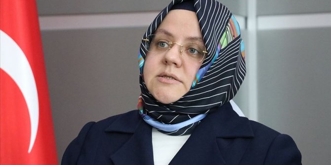 Aile Çalışma ve Sosyal Hizmetler Bakanı Selçuk: (İzmir'deki deprem) 5 milyon lira daha yardım ödeneği aktaracağız