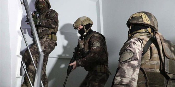 Balıkesir merkezli 5 ilde FETÖ'nün polis akademisi yapılanmasına yönelik operasyon başlatıldı