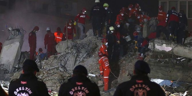 İzmir'deki depremde can kaybı 109'a yükseldi