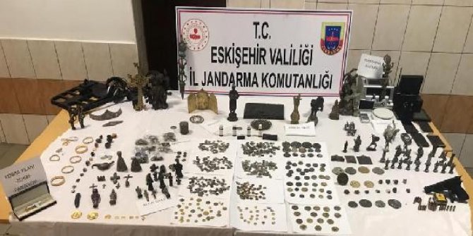 Eskişehir’de 2 bin 540 adet tarihi eser ele geçirildi