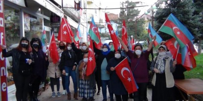 Simav'da yaşayan Azerbaycanlı kadınlardan Ermenistan protestosu