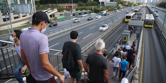 İstanbul İl Hıfzıssıhha Meclisi, Kovid-19'a ilişkin mesai düzenlemesi için toplandı