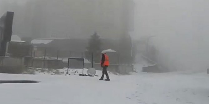 Uludağ'da kar yağışı etkisini gösteriyor