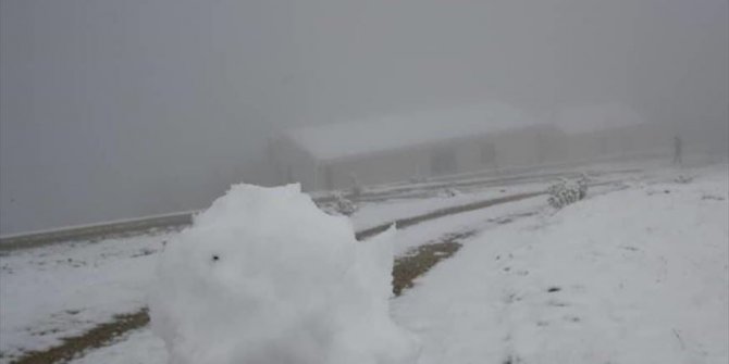 Konya'ya mevsimin ilk karı yağdı