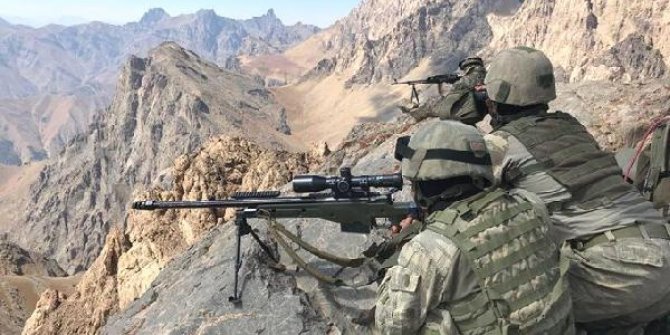 Hakkari'de, 2 terörist etkisiz hale getirildi