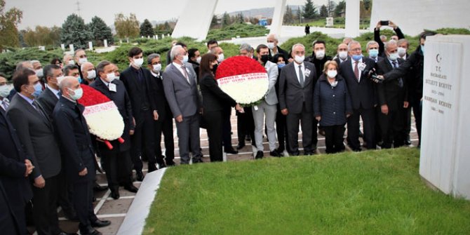 Ecevit, ölümünün 14'üncü yılında mezarı başında anıldı