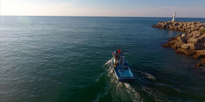 Balıkçılar Karadeniz hamsisini bekliyor