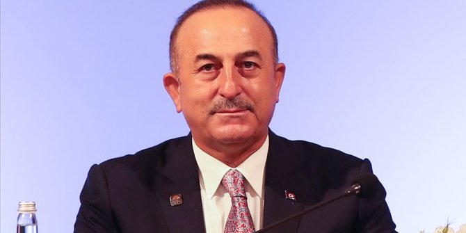 Çavuşoğlu: Fransa'da Eğitim Bakanının kendisinin konu edildiği çizgi romana sansür getirilmesi iki yüzlülük
