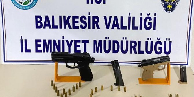 Balıkesir'de çok sayıda ruhsatsız silah ele geçirildi
