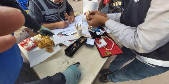 Enkazdan çıkardığı altın dolu poşeti polise teslim eden itfaiye eri konuştu