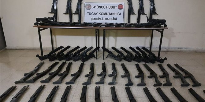 MSB: Hakkari, Ağrı ve Van hududunda çok sayıda silah, mühimmat ve kaçak sigara ele geçirildi