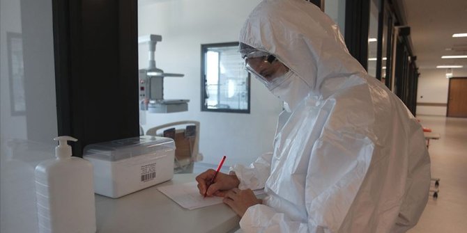 Türkiye'nin koronavirüsle mücadelesinde son 24 saatte yaşananlar