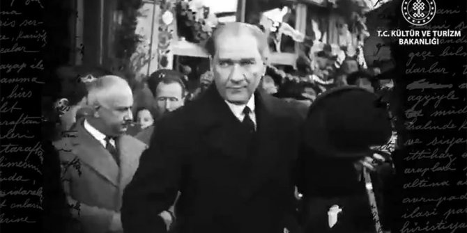 Bakan Ersoy, Atatürk'ün arşiv görüntülerinin yer aldığı bir video klip yayımladı