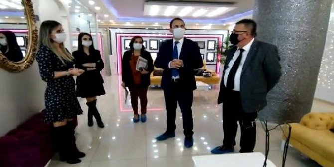 Çatalca Kaymakamı Ermiş'ten kurallara uyan işletmecilere teşekkür belgesi