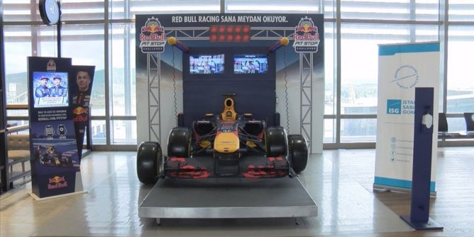 Sabiha Gökçen Havalimanı'nda yolculara Formula 1 sürprizi