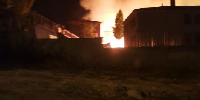 Ankara'da sunta deposunda korkutan yangın