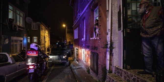 Fatih'te silahlı saldırıda 1 polis yaralandı