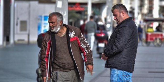 İstiklal Caddesi'nde sigara denetimi