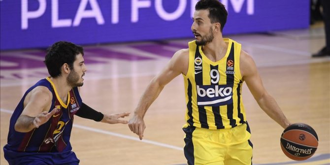 Fenerbahçe Beko deplasmanda Barcelona'ya yenildi