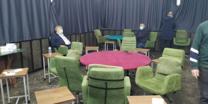 Eskişehir'de kumar oynarken yakalanan 10 kişiye 43 bin lira ceza