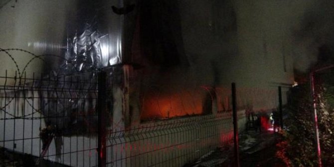 Silah fabrikasının poligonunda çıkan yangın, 3 saatte kontrol altına alındı