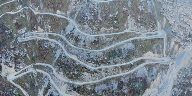 'Dünyanın en tehlikeli yolu’ndan geçmek cesaret istiyor