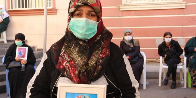 Diyarbakır annelerinden Fatma Akkuş: Kızım seni bekliyorum, güvenlik güçlerine teslim ol