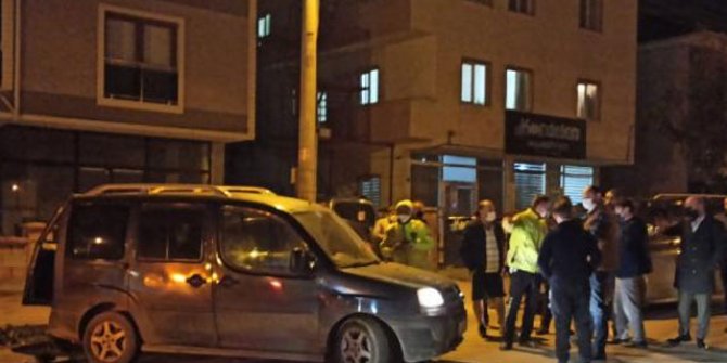 Bursa'da kazanın ardından tartışan otomobil sürücülerini polis ayırdı
