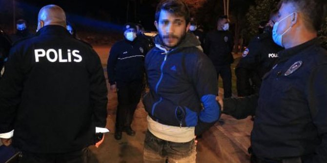 Maske takmayan 2 kişi, kimlik soran polislere taşla saldırdı