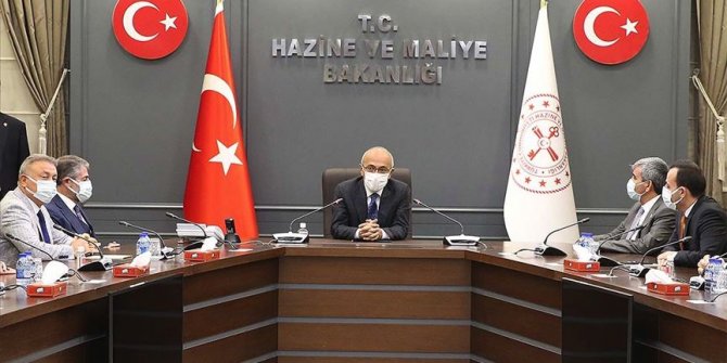 Hazine ve Maliye Bakanı Elvan: 2020 yılında büyümenin yüzde 0,3 olmasını bekliyoruz