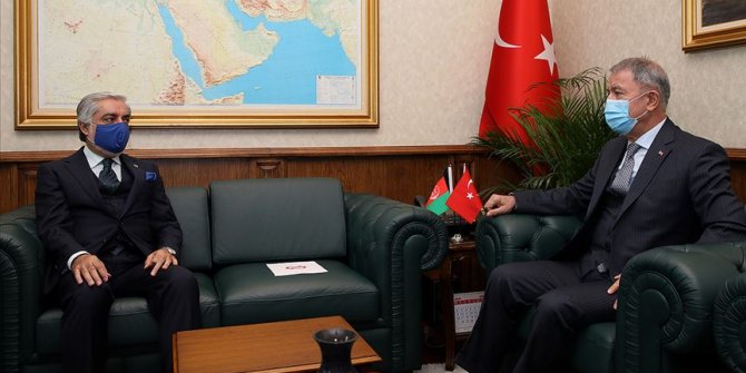 Bakan Akar Afganistan Milli Uzlaşı Yüksek Konseyi Başkanı Abdullah ile görüştü
