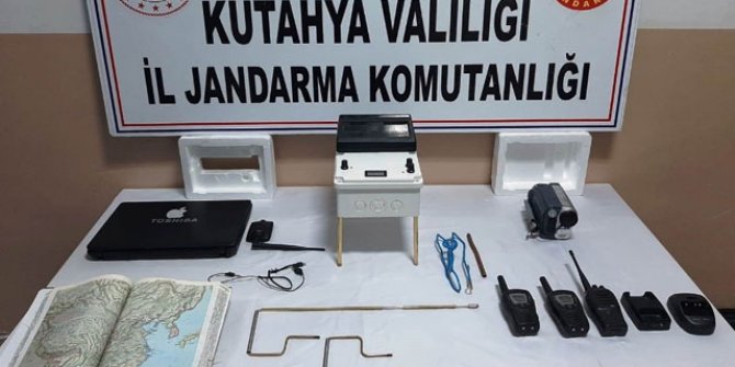 Aralarında öğretim görevlisinin de olduğu 10 defineci suçüstü yakalandı