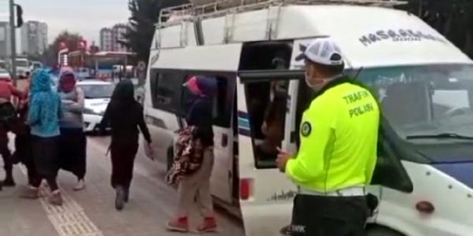 17 kişilik minibüsten 41 tarım işçisi çıktı