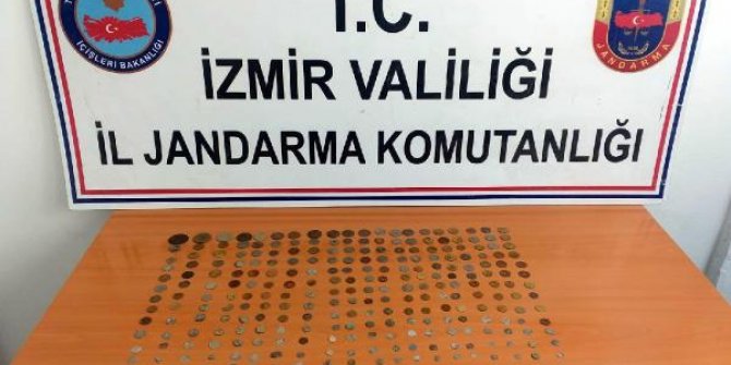 Bergama'da, jandarma operasyonunda 284 tarihi eser ele geçti