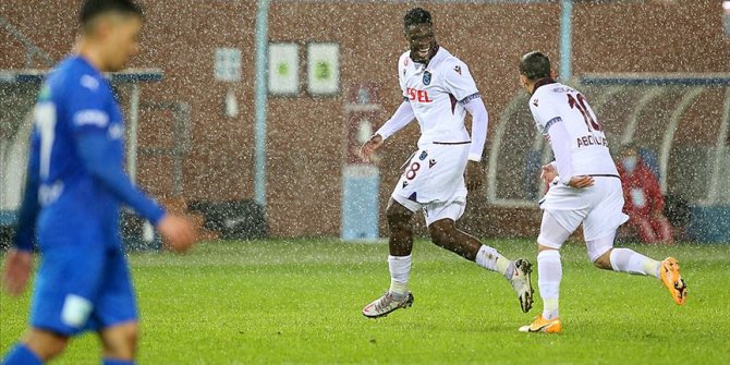 Abdullah Avcı, Trabzonspor'da galibiyetle başladı