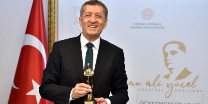 Bakan Ziya Selçuk: Eğitimciler kültürden ve sanattan beslenirler