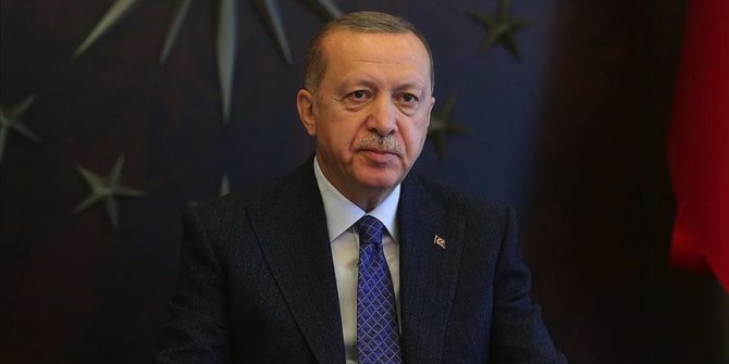 Cumhurbaşkanı Erdoğan: Öğretmenlerimizin mali ve sosyal imkanlarını güçlendirmeyi kendimize vazife addediyoruz