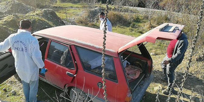 Girdiği arazide yolun sonuna gelince çaldığı otomobili bırakıp kaçtı