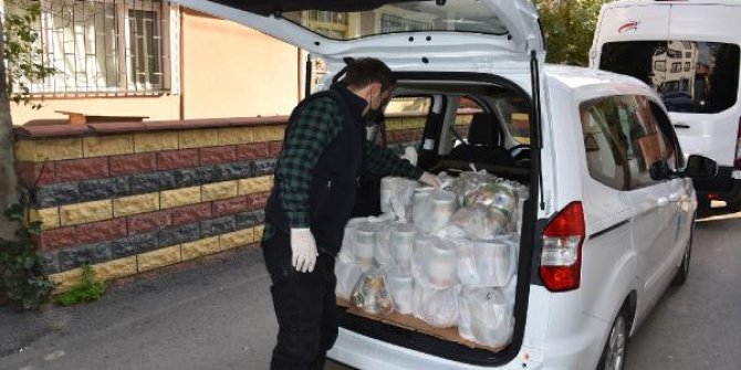 Tuzla Belediyesi’nden karantinadaki vatandaşlara her gün sıcak yemek