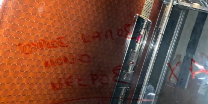 Yunanistan'da aşırı ırkçı gruplardan müftüye tehdit mesajı