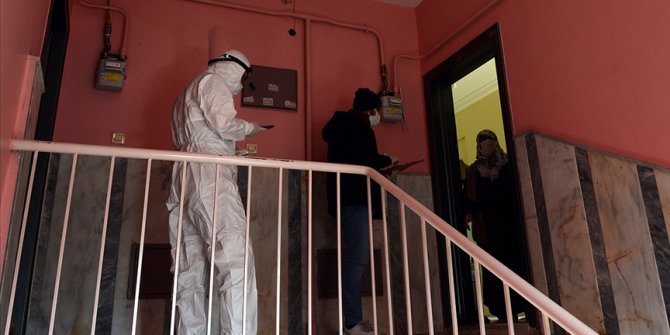 Sağlıkçı, jandarma ve polis omuz omuza vaka sayılarının artışını engelliyor