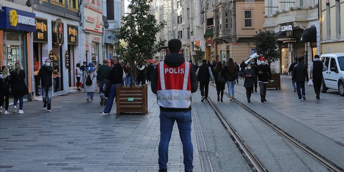 Kovid-19'la mücadelede yeni tedbirler uygulanmaya başlıyor