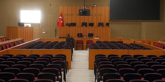 Bank Asya'ya 2,5 milyon lira yatıran avukatın yargılanmasına başlandı