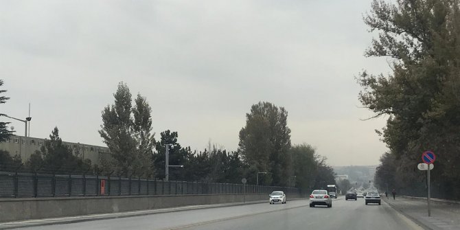 Refüjsüz yol tehlike saçıyor