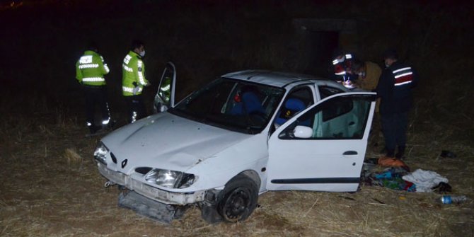 Tarım işçisi ailenin otomobili şarampole devrildi: Minik Meryem öldü, 4 yaralı